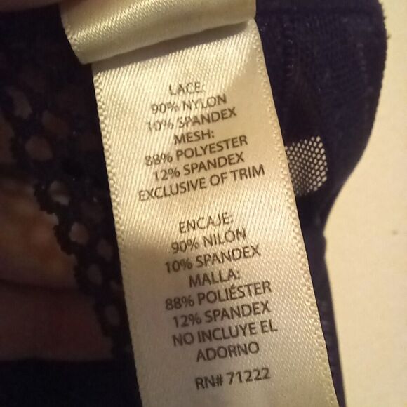 Jessica Simpson Black Underwire Bra-Size 40C-Padded Straps-Lined-Mesh Sides - Picture 8 of 9